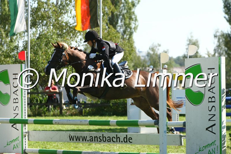 109M6866_Ponystil E.JPG